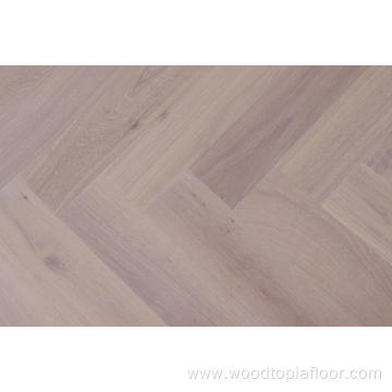 New design Natural Color Oak Herringbone Engineered flooring